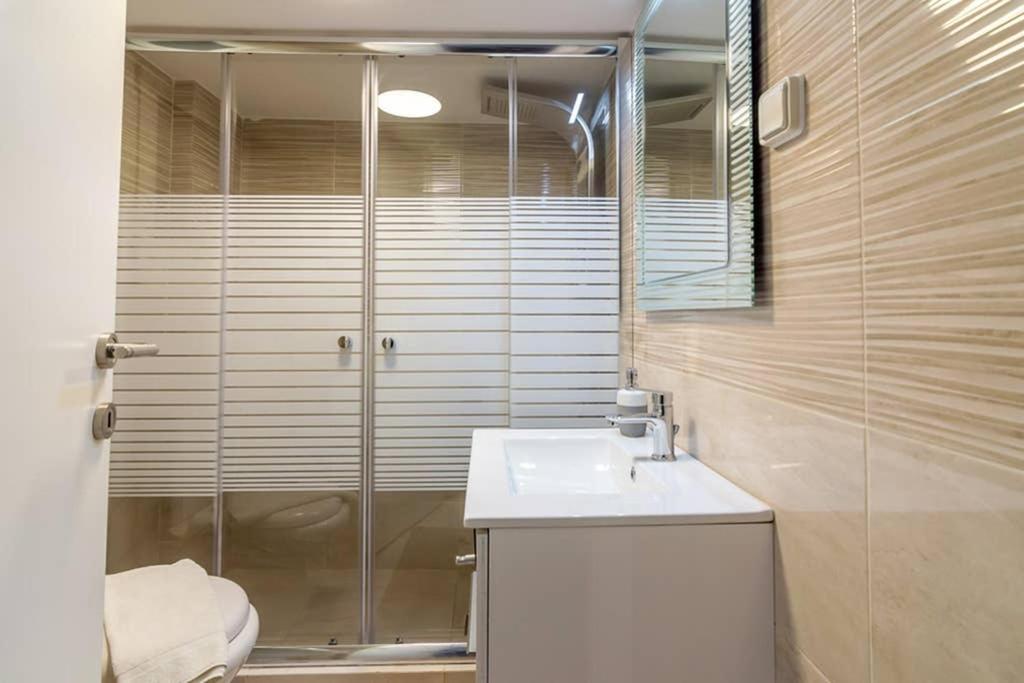 Ferienwohnung Brand New Decorated Flat For 4 Ppl In Pagrati Athen Exterior foto