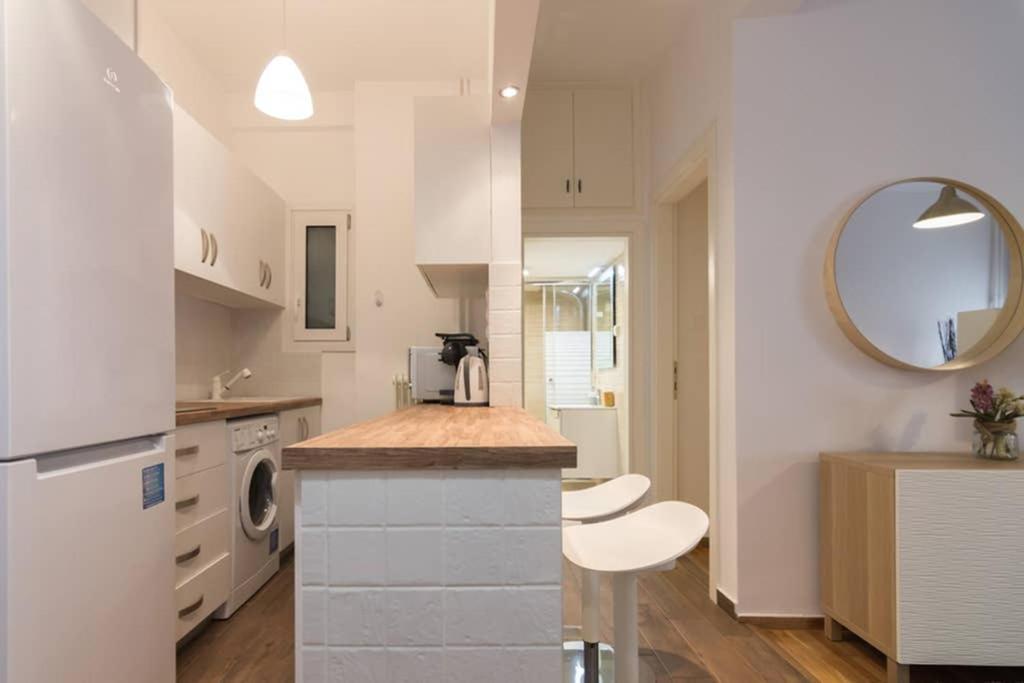 Ferienwohnung Brand New Decorated Flat For 4 Ppl In Pagrati Athen Exterior foto